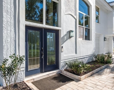 5949 Seabird Drive S - Photo Thumbnail 5