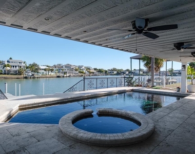 5949 Seabird Drive S - Photo Thumbnail 40