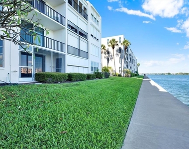 7625 Sun Island Drive S - Photo Thumbnail 1