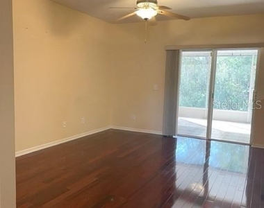 1135 Baronscourt Drive - Photo Thumbnail 8