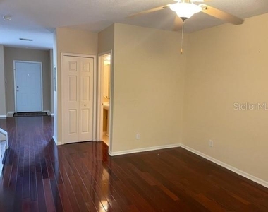 1135 Baronscourt Drive - Photo Thumbnail 7