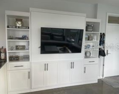 1350 Main Street - Photo Thumbnail 3