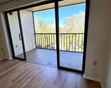 505 30th Avenue W - Photo Thumbnail 6