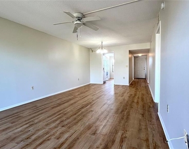 505 30th Avenue W - Photo Thumbnail 7