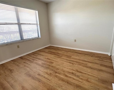 505 30th Avenue W - Photo Thumbnail 22