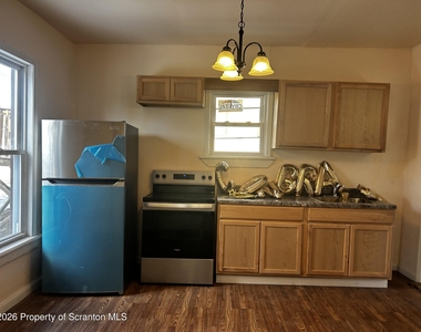25 Richmond Street - Photo Thumbnail 4