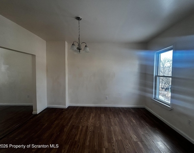 25 Richmond Street - Photo Thumbnail 5
