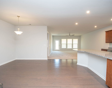147 Soundview Trace - Photo Thumbnail 10