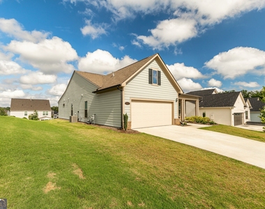 147 Soundview Trace - Photo Thumbnail 3