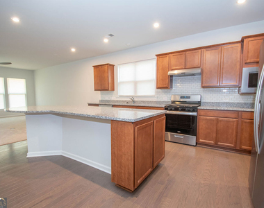 147 Soundview Trace - Photo Thumbnail 13