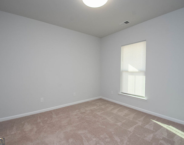 147 Soundview Trace - Photo Thumbnail 8