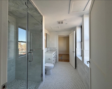 45 West 81st Street - Photo Thumbnail 6
