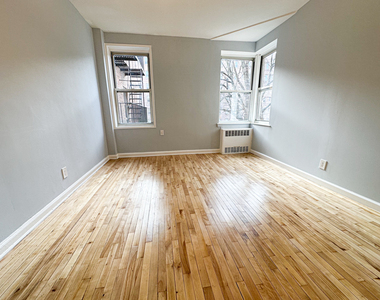 85-11 34th Avenue - Photo Thumbnail 9