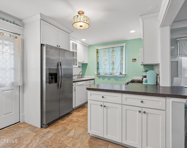 211 Lareine Avenue - Photo Thumbnail 10