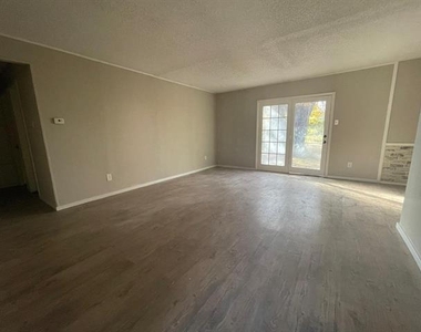 6840 Margaret Drive - Photo Thumbnail 1