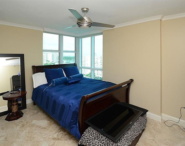 101 S Fort Lauderdale Beach Boulevard - Photo Thumbnail 4