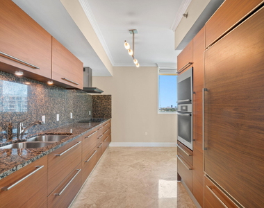 101 S Fort Lauderdale Beach Boulevard - Photo Thumbnail 19