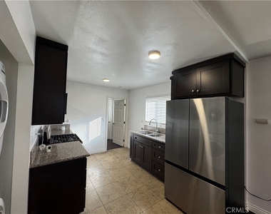 847 W Gage Avenue - Photo Thumbnail 6