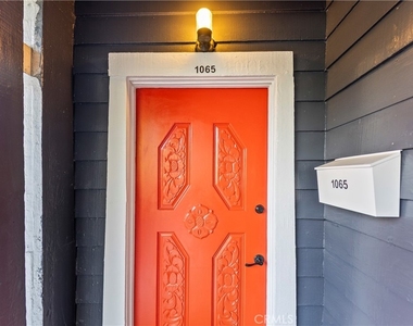 1065 Laguna - Photo Thumbnail 2