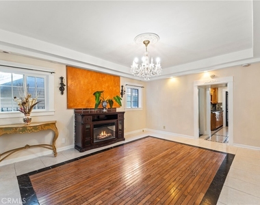 1065 Laguna - Photo Thumbnail 3