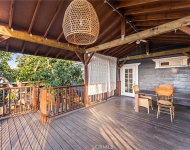 1065 Laguna - Photo Thumbnail 10
