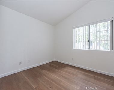 46 Nightingale Drive - Photo Thumbnail 13