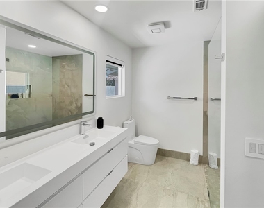 54905 Avenida Diaz - Photo Thumbnail 15