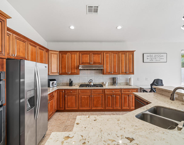 79535 Dandelion Drive - Photo Thumbnail 12