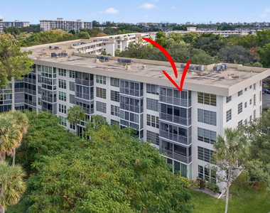 3960 Oaks Clubhouse Drive - Photo Thumbnail 3