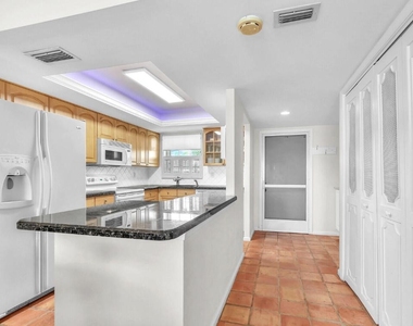 1025 Sugar Sands Boulevard - Photo Thumbnail 8