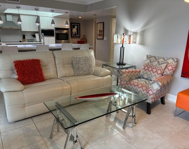 2455 Lindell Boulevard - Photo Thumbnail 25