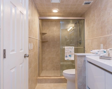 2455 Lindell Boulevard - Photo Thumbnail 11