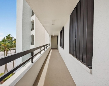 9650 S Ocean Drive - Photo Thumbnail 20