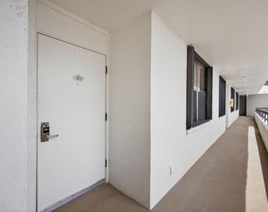 9650 S Ocean Drive - Photo Thumbnail 21