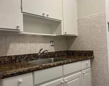 3550 Nw 8th Avenue - Photo Thumbnail 6