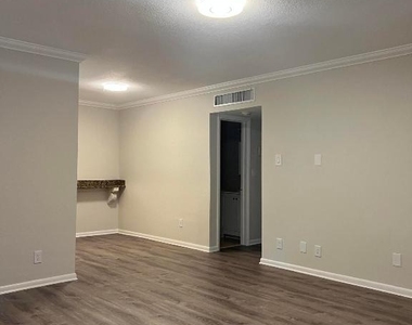 3550 Nw 8th Avenue - Photo Thumbnail 4