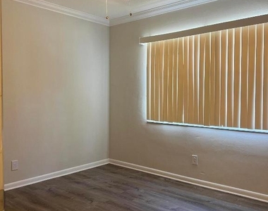 3550 Nw 8th Avenue - Photo Thumbnail 10