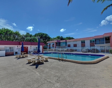 3550 Nw 8th Avenue - Photo Thumbnail 17