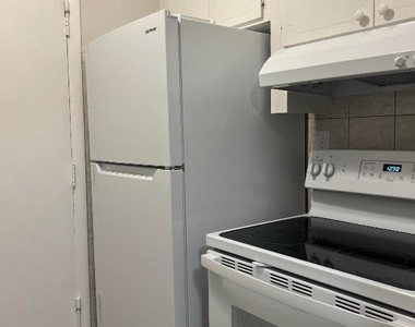 3550 Nw 8th Avenue - Photo Thumbnail 5