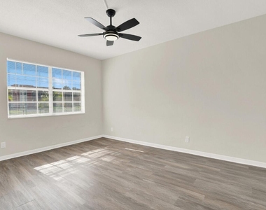 299 Sw 7th Street - Photo Thumbnail 13