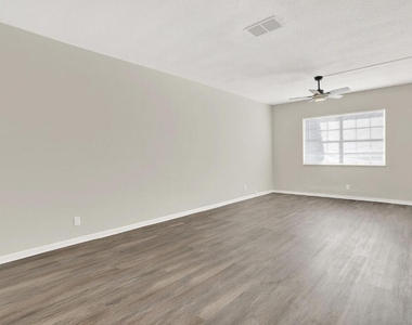 299 Sw 7th Street - Photo Thumbnail 4