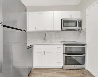 299 Sw 7th Street - Photo Thumbnail 8