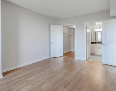 1401 S. Joyce Street - Photo Thumbnail 21