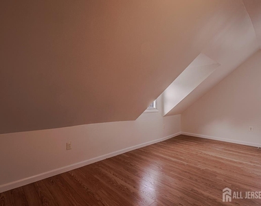 253 9th Street - Photo Thumbnail 18