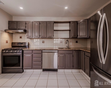 253 9th Street - Photo Thumbnail 7