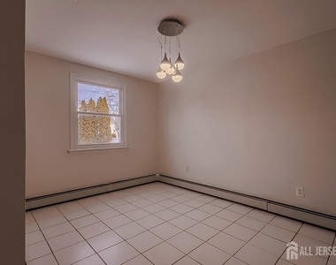 253 9th Street - Photo Thumbnail 4