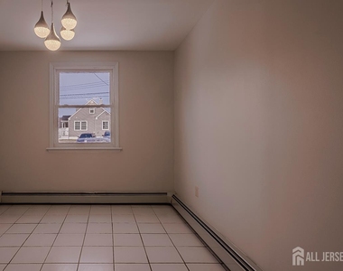 253 9th Street - Photo Thumbnail 5