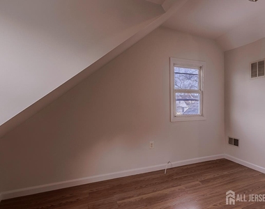 253 9th Street - Photo Thumbnail 19