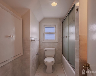 253 9th Street - Photo Thumbnail 24