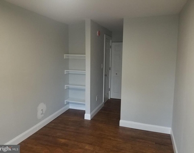 212 Warren Street - Photo Thumbnail 12